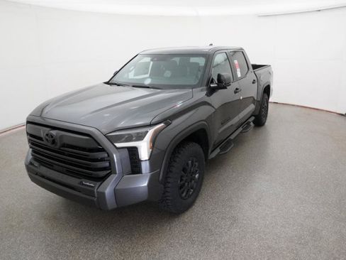 New 2026 Toyota Tundra SR5 AWD/4WD image 3