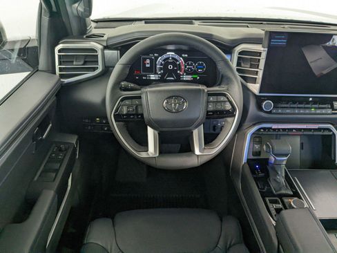 New 2025 Toyota Tundra Platinum image 9