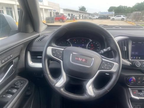Used 2022 GMC Terrain SLT FWD image 18