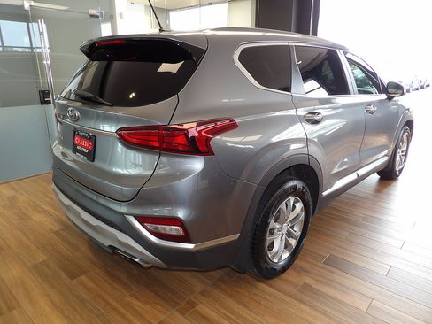 Used 2020 Hyundai Santa Fe SE AWD/4WD image 6