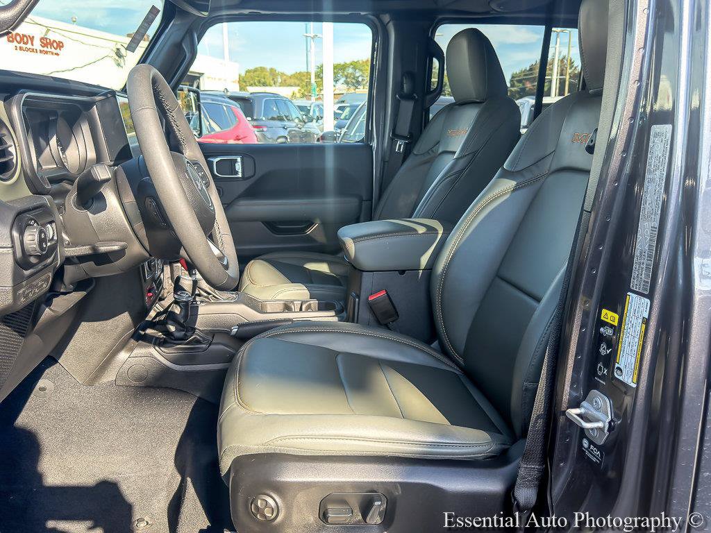 Certified 2025 Jeep Gladiator Mojave AWD/4WD image 10