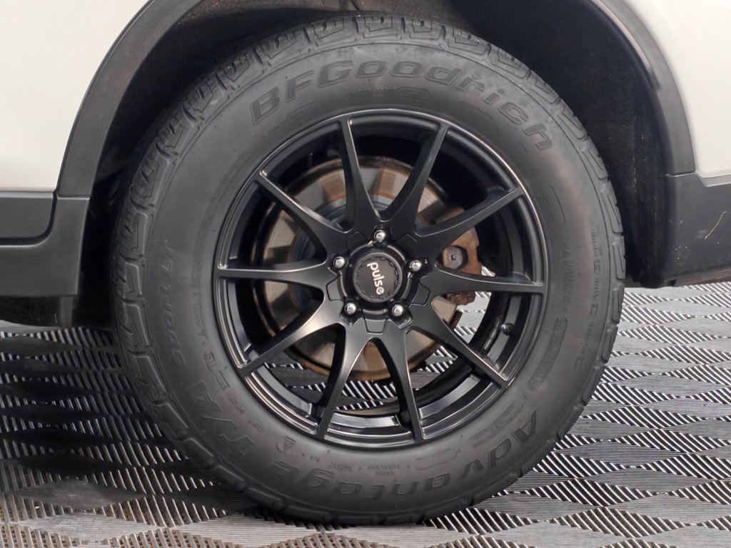 Used 2017 Nissan Rogue S AWD/4WD image 37