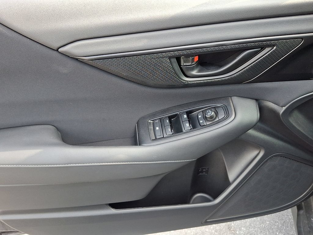 Used 2025 Subaru Outback AWD/4WD image 13