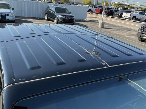 Used 2022 Jeep Gladiator Rubicon w/ Cold Weather Group image 12