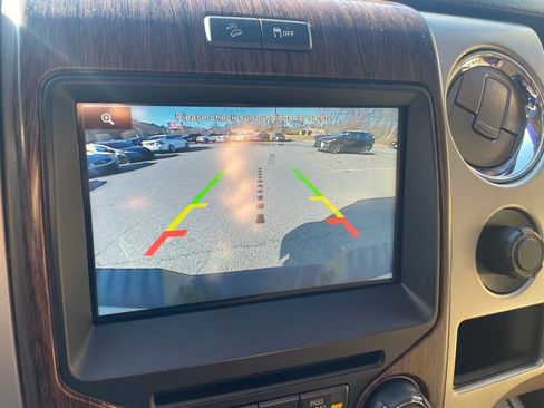 Used 2014 Ford F150 Lariat w/ Lariat Chrome Package image 29