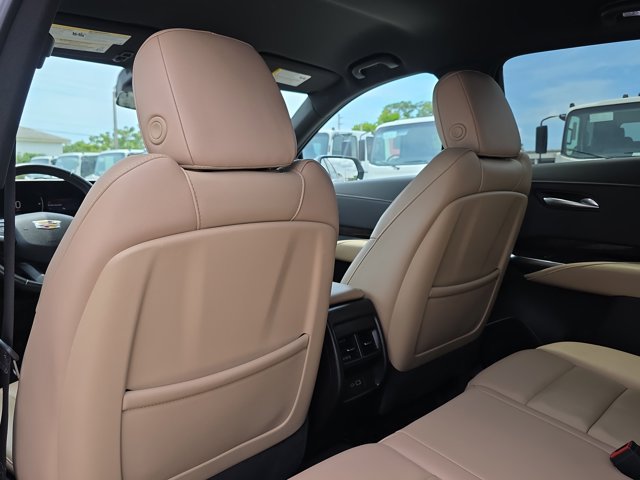 Used 2025 Cadillac XT4 Premium Luxury FWD image 15