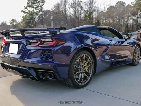 Used 2025 Chevrolet Corvette Stingray Premium Conv w/ Z51 Performance Package image 8