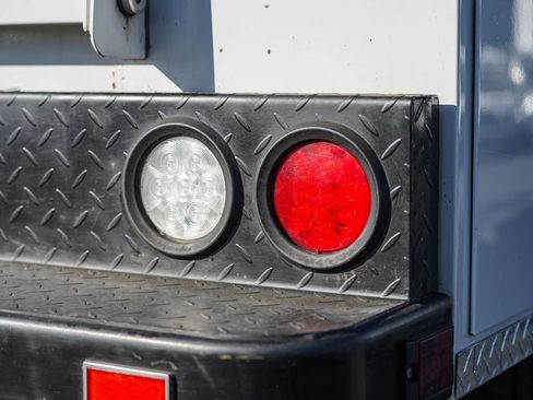 Used 2019 Chevrolet Silverado 2500 W/T w/ WT Convenience Package image 11