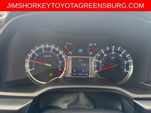 Used 2018 Toyota 4Runner SR5 AWD/4WD image 16