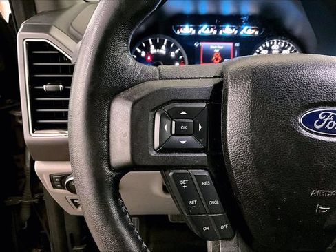 Used 2018 Ford F150 XLT w/ Equipment Group 302A Luxury AWD/4WD image 17