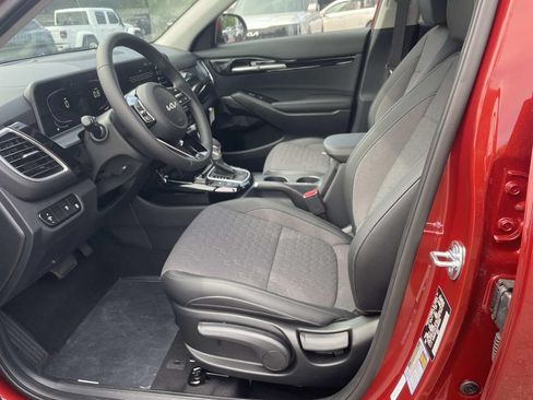 New 2026 Kia Seltos S AWD/4WD image 8