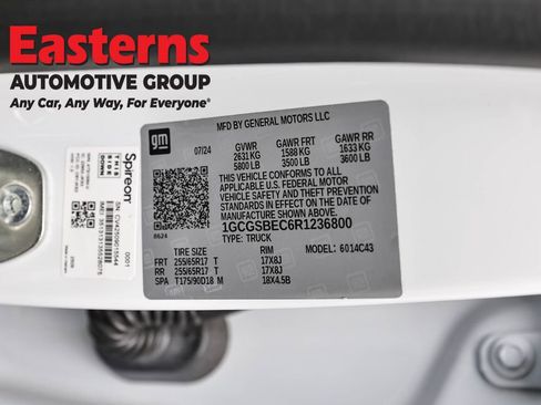 Used 2024 Chevrolet Colorado W/T image 31