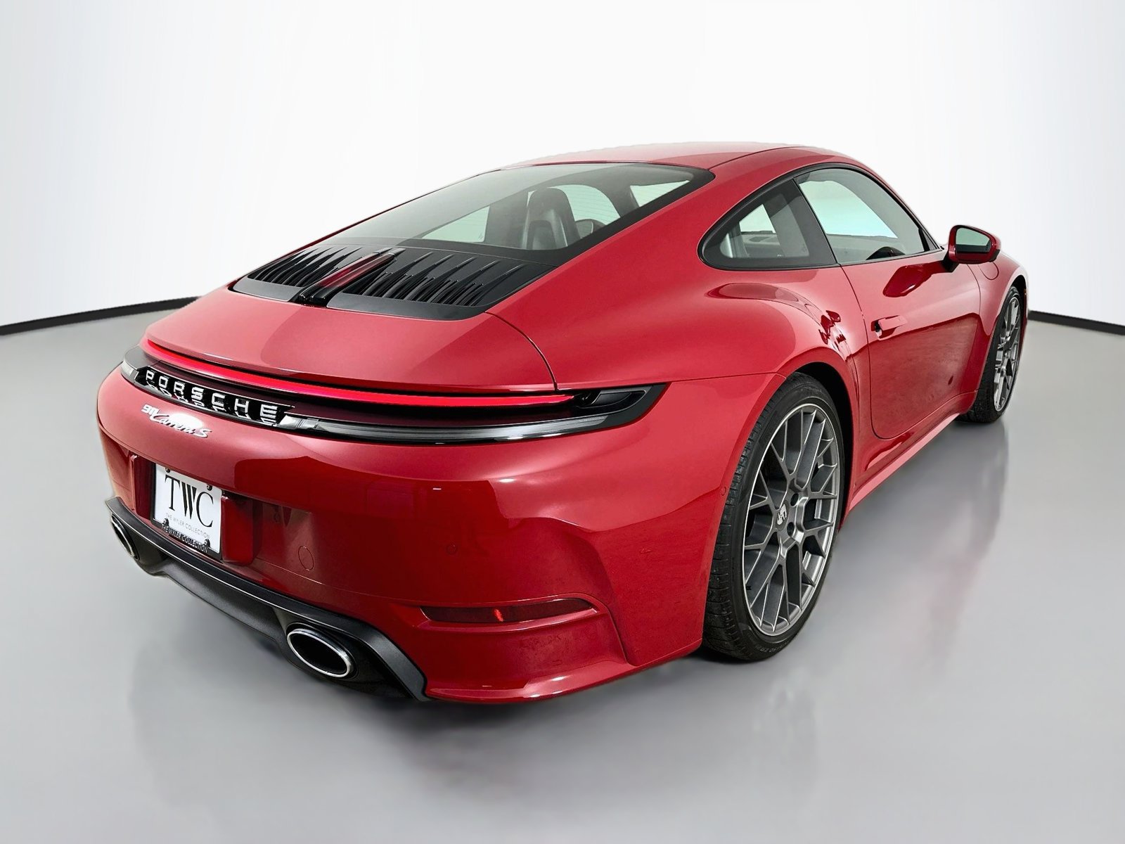Used 2025 Porsche 911 Carrera S RWD image 5