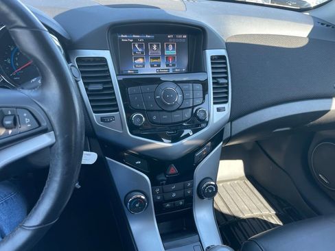 Used 2015 Chevrolet Cruze LT w/ Sun, Sound and Sport Package FWD image 10