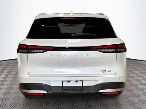 Used 2026 INFINITI QX60 Luxe w/ Cargo Package FWD image 7