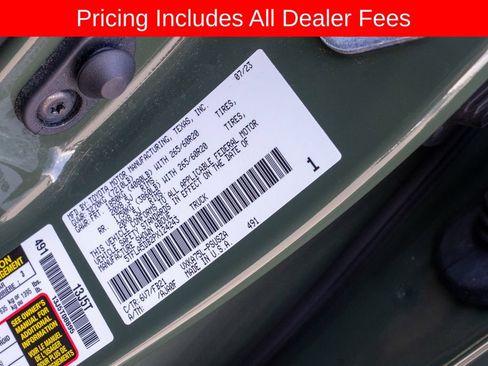 Used 2023 Toyota Tundra SR5 w/ SR5 Convenience Package AWD/4WD image 19