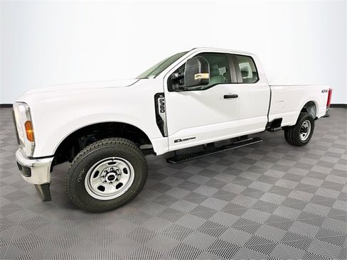New 2026 Ford F350 XL w/ XL Chrome Package image 23