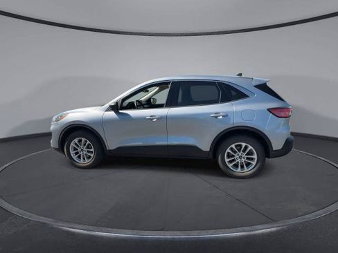 Certified 2022 Ford Escape SE w/ Cold Weather Package AWD/4WD image 5