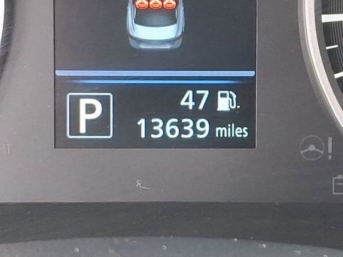 Used 2025 Nissan Sentra S image 20