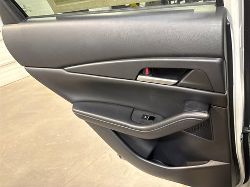 Certified 2022 MAZDA CX-30 AWD 2.5 S w/ Select Package image 11