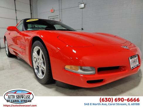 Used 2003 Chevrolet Corvette Coupe w/ Preferred Equipment Group RWD image 1