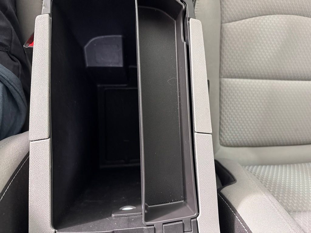 Used 2022 GMC Terrain SLE AWD/4WD image 21