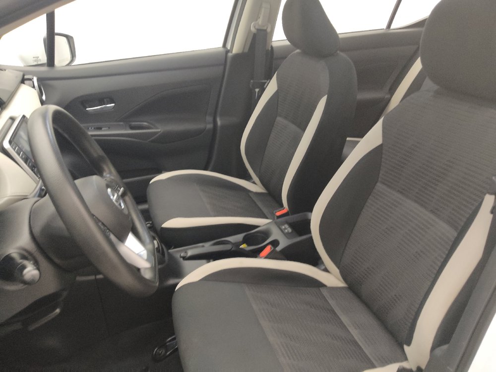 Used 2021 Nissan Versa SV FWD image 17
