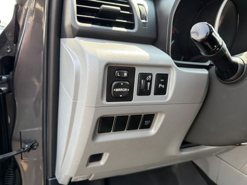 Used 2010 Toyota 4Runner 4WD image 14