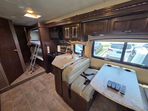 Used 2017 Ford E-450 and Econoline 450 Super Duty w/ Motorhome Prep Package RWD image 13