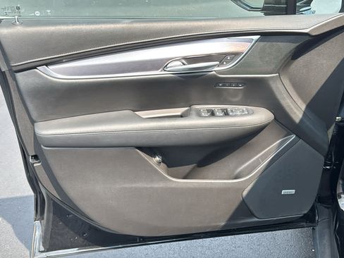 Certified 2018 Cadillac XT5 Luxury w/ Driver Awareness Package FWD image 6