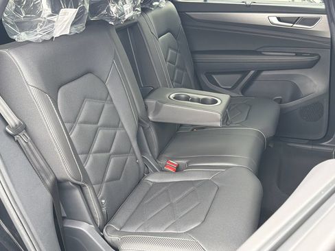 New 2026 Volkswagen Atlas Cross Sport SE AWD/4WD image 19