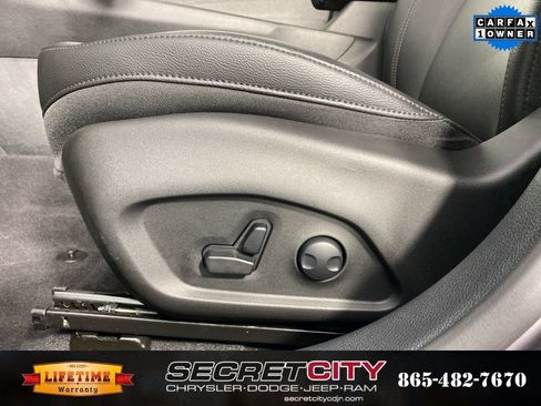 Used 2024 Jeep Compass Latitude AWD/4WD image 13