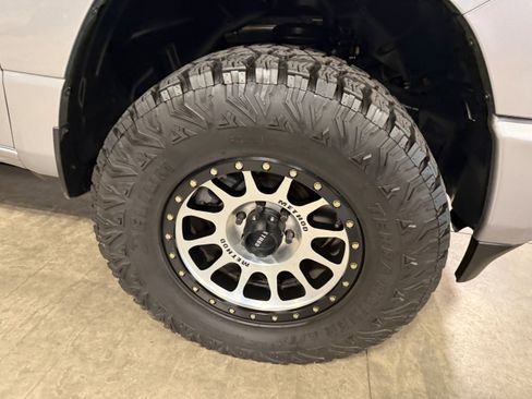Used 2023 RAM 1500 Big Horn AWD/4WD image 4