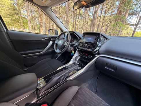 Used 2022 Mitsubishi Eclipse Cross ES AWD/4WD image 16