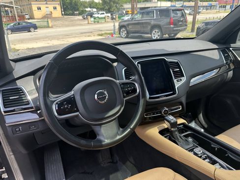 Used 2017 Volvo XC90 T6 Momentum w/ Vision Package AWD/4WD image 20