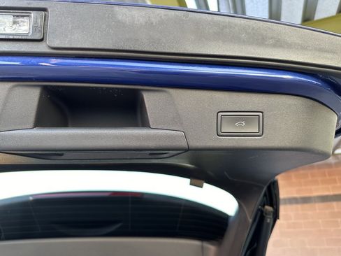 Used 2021 Volkswagen ID.4 1st Edition image 39