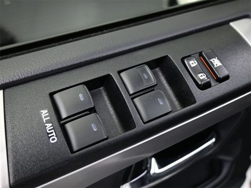 Used 2021 Toyota 4Runner SR5 Premium image 4