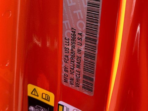 Used 2023 Jeep Wrangler Unlimited Rubicon 4xe image 36