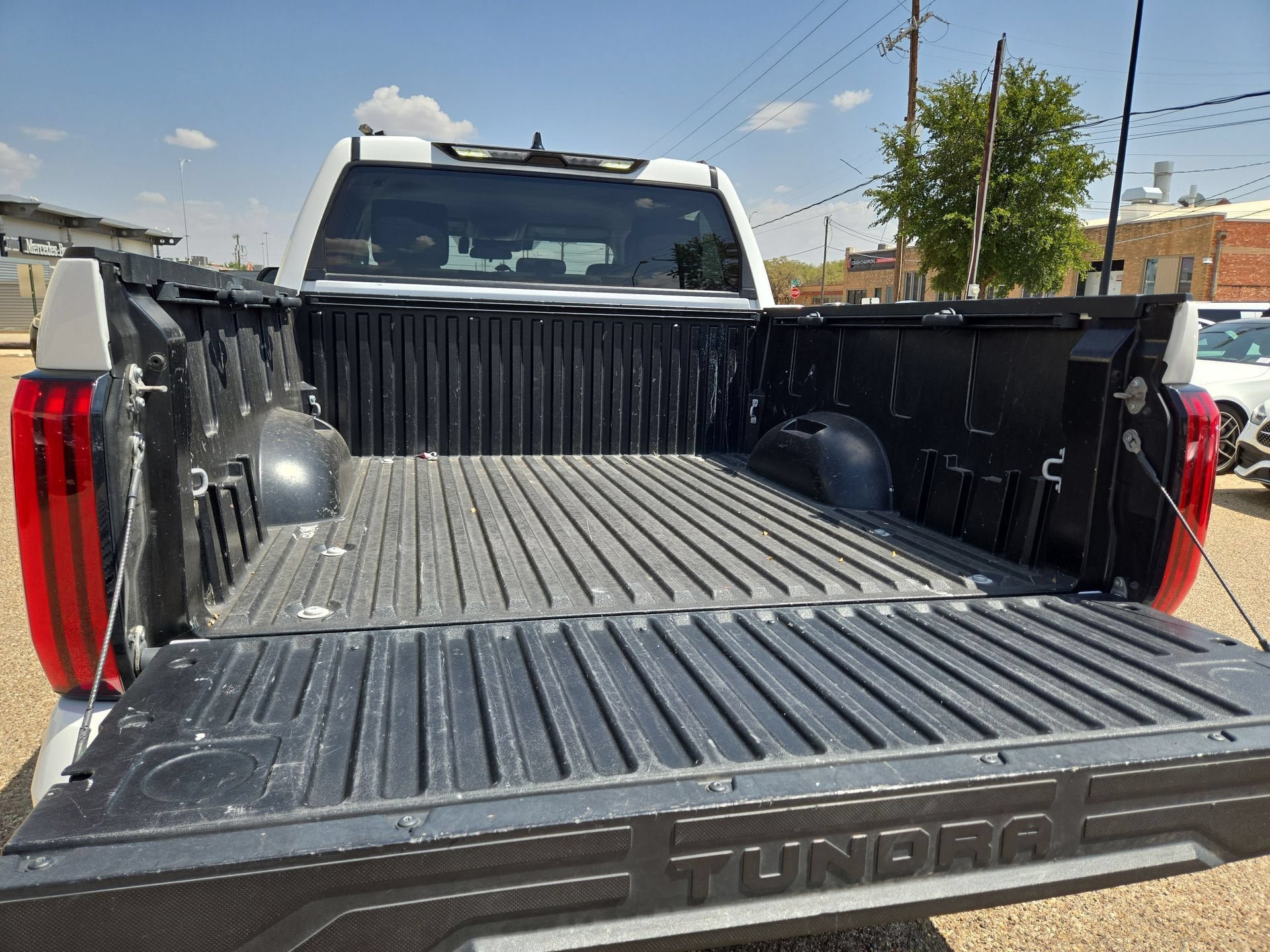 Used 2023 Toyota Tundra SR5 w/ SR5 Convenience Package AWD/4WD image 12