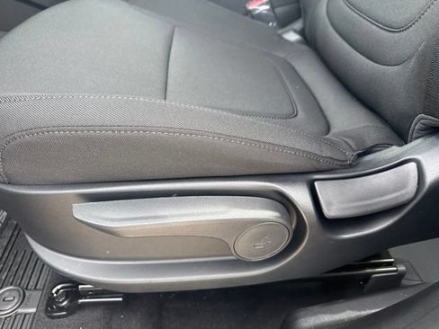 Used 2026 Hyundai Tucson SE FWD image 13