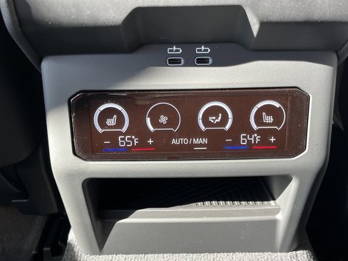 New 2026 BMW M5 Touring image 19