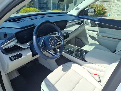 Used 2026 Buick Enclave Avenir w/ Super Cruise Package AWD/4WD image 16