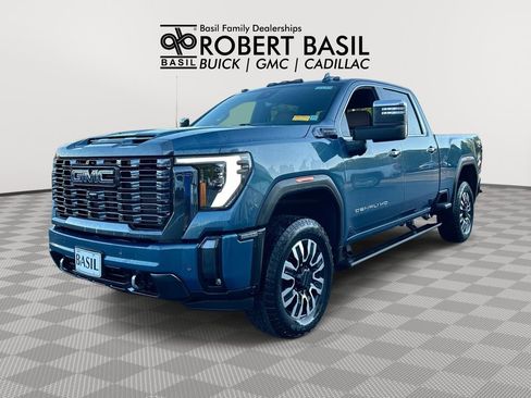 Used 2024 GMC Sierra 2500 Denali Ultimate w/ Snow Plow Prep/Camper Package AWD/4WD image 1