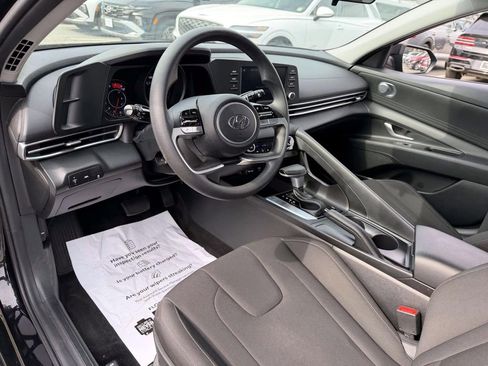 Certified 2023 Hyundai Elantra SEL FWD image 12