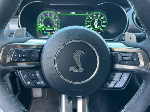 Used 2021 Ford Mustang Shelby GT500 w/ Technology Package RWD image 25