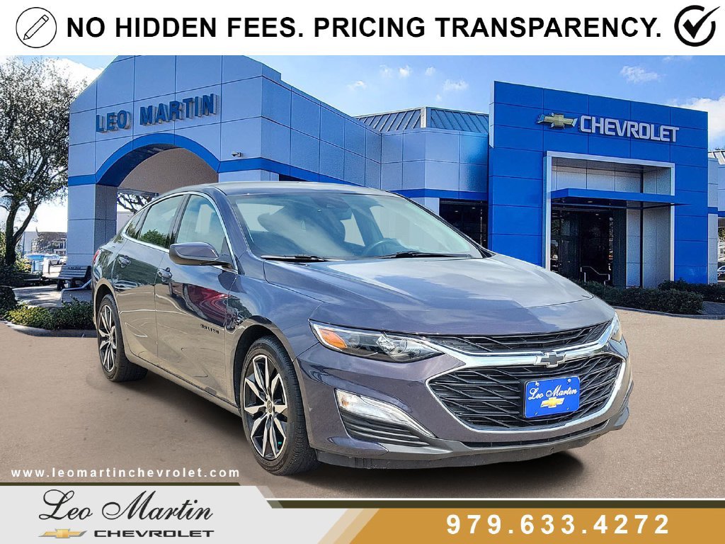 Used 2025 Chevrolet Malibu RS FWD image 2