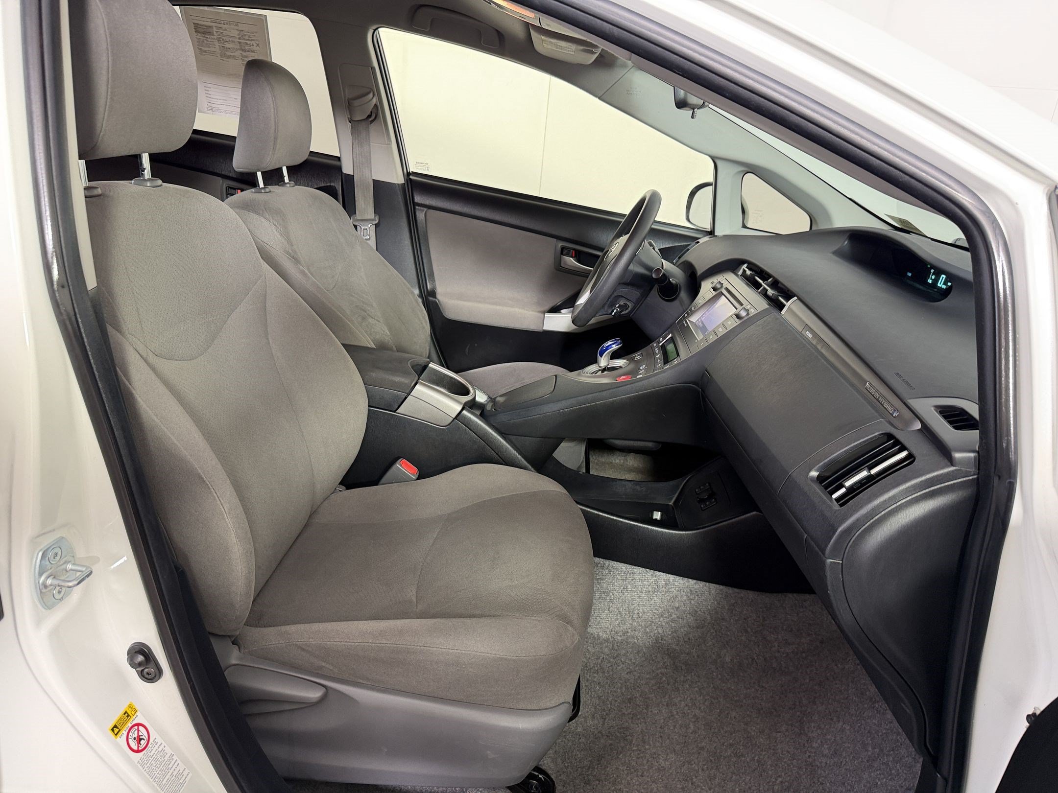 Used 2015 Toyota Prius Prime Plug-In Hybrid FWD image 24
