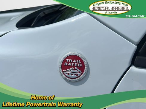 Used 2022 Jeep Cherokee Trailhawk AWD/4WD image 10