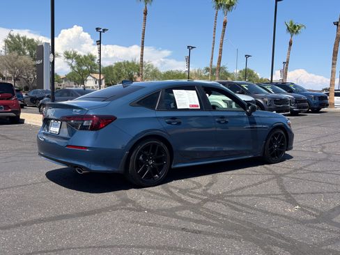 Used 2025 Honda Civic Sport image 3
