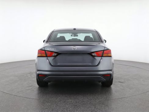 Used 2025 Nissan Altima 2.5 SV FWD image 7